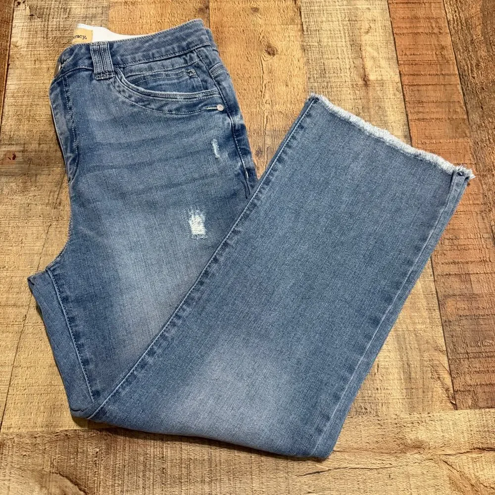 Democracy NEW Med Wash Denim Raw Hem Cropped Jeans Sz 10 Ab Technology Stretch - Picture 1 of 5